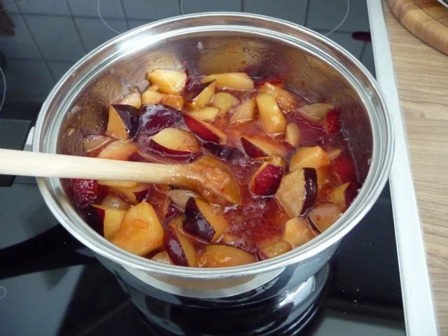 Rezept: Marmelade : Pflaumenmarmelade Bild Nr. 4 Marmelade : Pflaumenmarmelade - Rezept - Bild Nr. 4