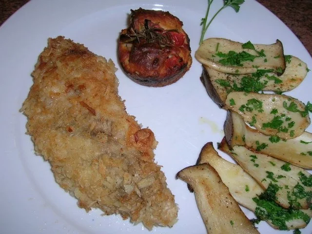 Schnitzel in Pankomehl paniert, mit Kräuterseiblingen (leckere Feierabendküche) - Rezept - Bild Nr. 5