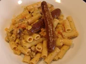 Nudelragout mit Lammbratwürstchen - Rezept