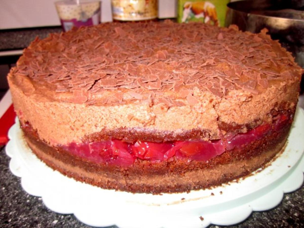 Minz-Schoko-Torte mit Kirschen - Rezept - Bild Nr. 2