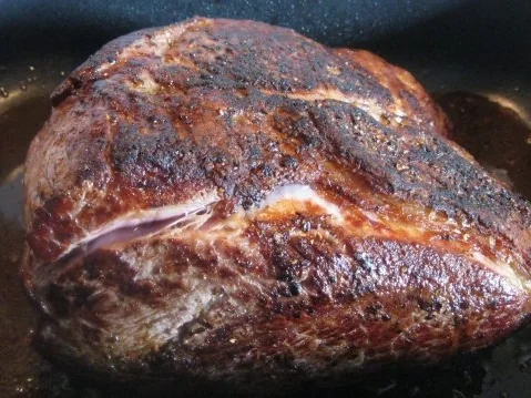 Rezept: Rosmarinbraten vom Gallowayrind niedrig gegart Bild Nr. 4 Rosmarinbraten vom Gallowayrind niedrig gegart - Rezept - Bild Nr. 4