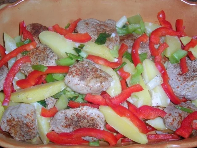 Rezept: Kartoffel-Auflauf mit Schweinefilet (aus meiner Feierabendküche) Bild Nr. 3 Kartoffel-Auflauf mit Schweinefilet (aus meiner Feierabendküche) - Rezept - Bild Nr. 3