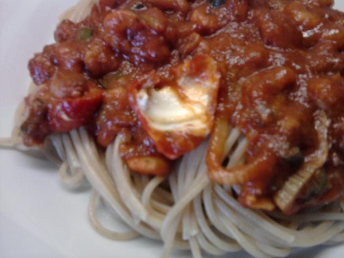 Spaghetti mit Paprika-Tomatensosse mit Garnelen - Rezept - kochbar.de