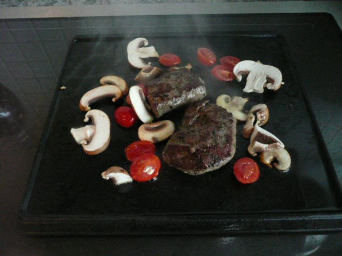 FLEISCH : LAMMRÜCKENSTEAK - Rezept - Bild Nr. 4