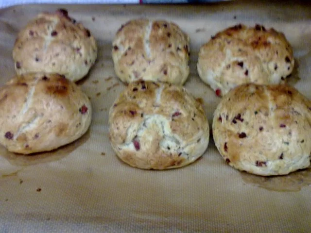 Rezept: Mittelalterliche Kräuterbrötchen Mittelalterliche Kräuterbrötchen - Rezept