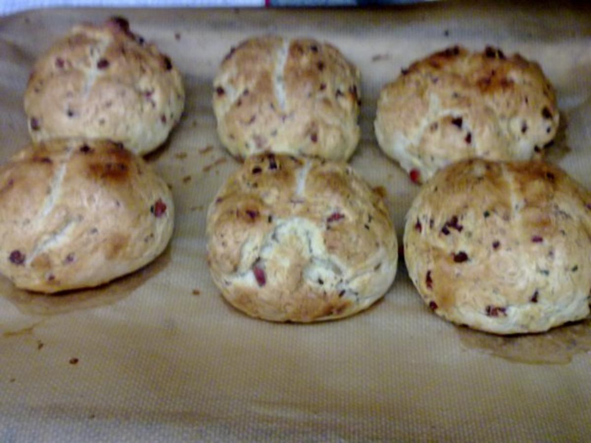 Mittelalterliche Kräuterbrötchen - Rezept - kochbar.de