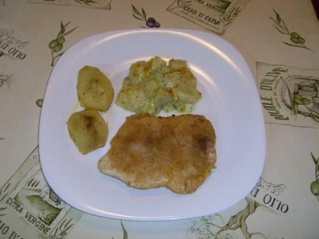Putenschnitzel an Pattisongemüse mit Kräuterhollandaise - Rezept
