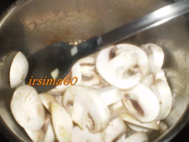 Rezept: Cellentani an Champignon - Sahne - Soße Bild Nr. 4 Cellentani an Champignon - Sahne - Soße - Rezept - Bild Nr. 4