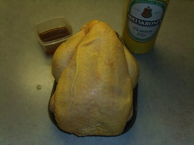 Hühnchen sitzt auf einer Bierdose - Rezept - Bild Nr. 2