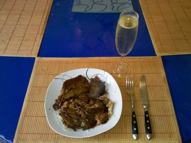 Rezept: Fleisch: Asiatischer Rinderbraten im Teigmantel Fleisch: Asiatischer Rinderbraten im Teigmantel - Rezept