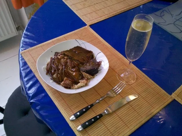 Rezept: Fleisch: Asiatischer Rinderbraten im Teigmantel Bild Nr. 14 Fleisch: Asiatischer Rinderbraten im Teigmantel - Rezept - Bild Nr. 14