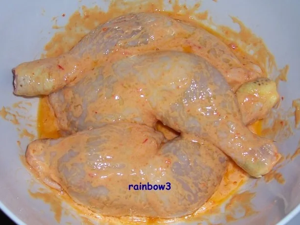 Kochen: Hähnchenschenkel mit Chilli-Joghurt-Sauce - Rezept - Bild Nr. 2
