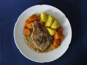 Fleisch: Kalbskotelett in Wermut-Thymian-Sahne - Rezept