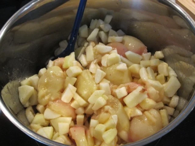 Weinbergpfirsich-Apfel-Marmelade mit Erdbeerminze und Lavendel - Rezept - Bild Nr. 4