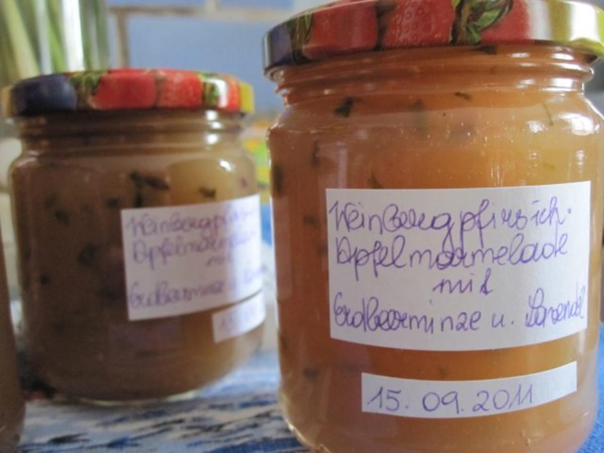 Bilder für Weinbergpfirsich-Apfel-Marmelade mit Erdbeerminze und Lavendel - Rezept