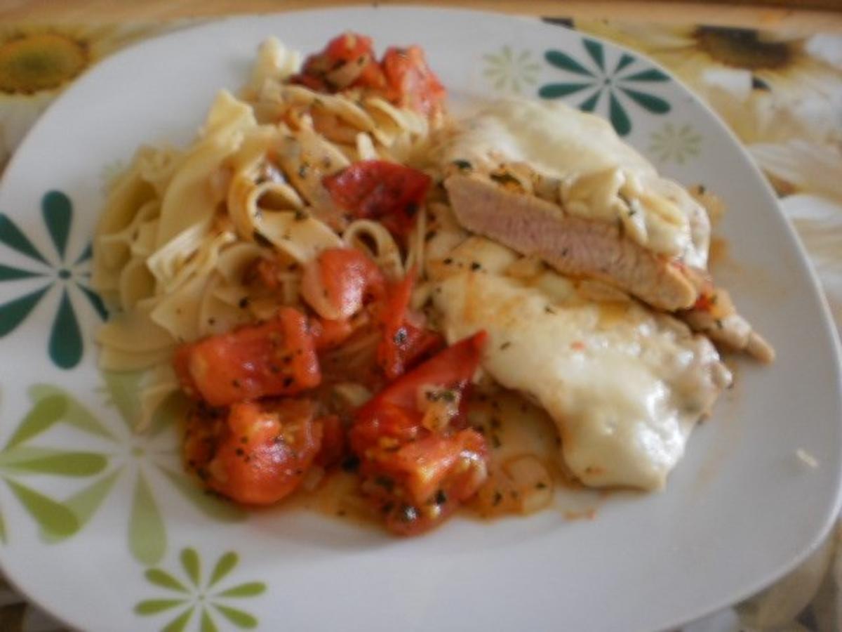 Bilder für Gratinierte Schnitzel à la Tomate-Mozzarella - Rezept