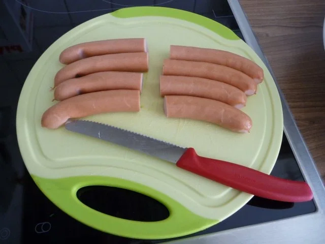 Salat : Großer Salatteller mit Wurstkraken - Rezept - Bild Nr. 17