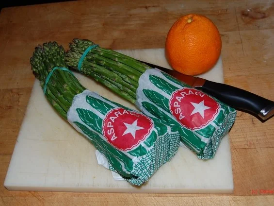 Rezept: FRÜHLINGSRISOTTO MIT MORCHELN UND GRÜNEN SPARGELN FRÜHLINGSRISOTTO MIT MORCHELN UND GRÜNEN SPARGELN - Rezept