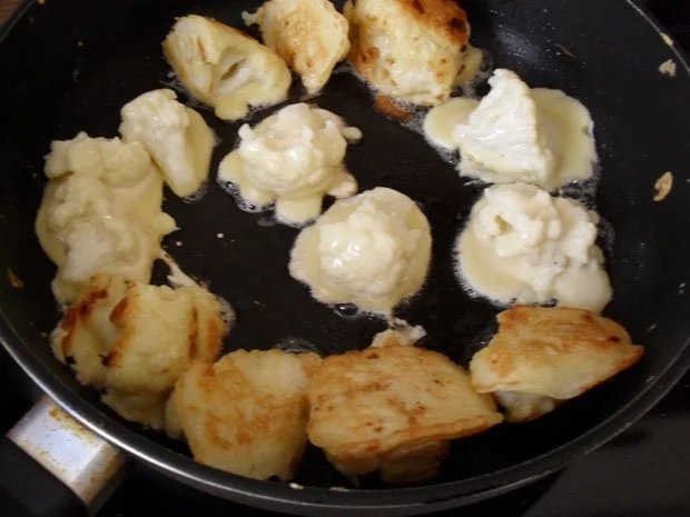 Rezept: Resteverwertung - Blumenkohl im Backteig mit Käsesößle Bild Nr. 2 Resteverwertung - Blumenkohl im Backteig mit Käsesößle - Rezept - Bild Nr. 2