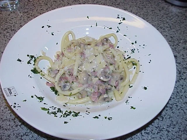 Makkaroni mit Schinkensahne - Rezept