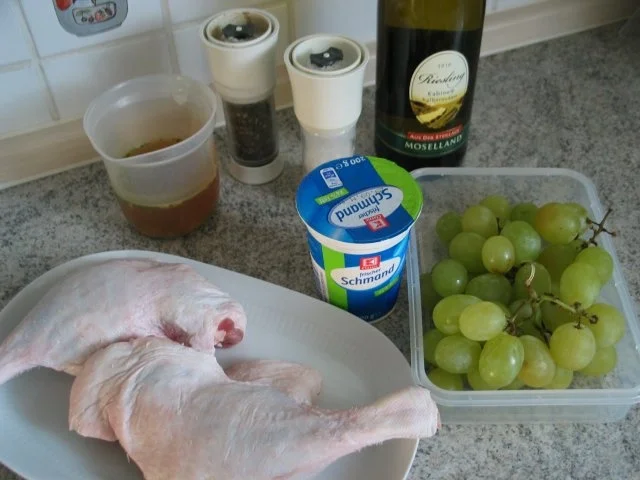 Rezept: Geflügel: Entenkeulen in Weinbeerensahne Bild Nr. 2 Geflügel: Entenkeulen in Weinbeerensahne - Rezept - Bild Nr. 2