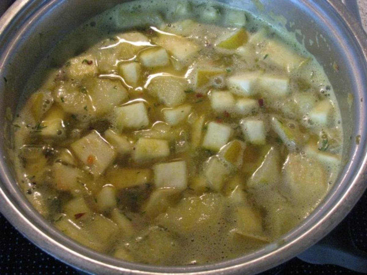 Suppen: Sellerie-Birnen-Suppe - Rezept - Bild Nr. 2