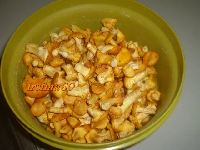 Rezept: Pfifferlingspfanne Bild Nr. 4 Pfifferlingspfanne - Rezept - Bild Nr. 4