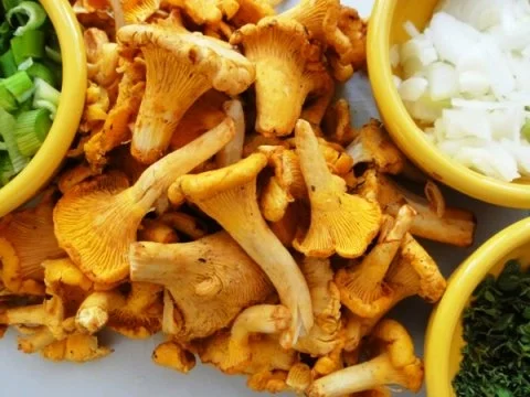 Flambierte-Pute mit Pfifferlingen auf Whisky-Spiegel - Rezept - Bild Nr. 3