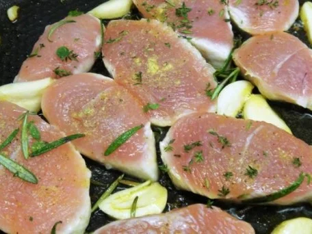 Flambierte-Pute mit Pfifferlingen auf Whisky-Spiegel - Rezept - Bild Nr. 4