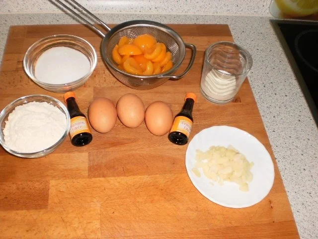 Rezept: Aprikosen-Mandel-Soufflé Bild Nr. 2 Aprikosen-Mandel-Soufflé - Rezept - Bild Nr. 2