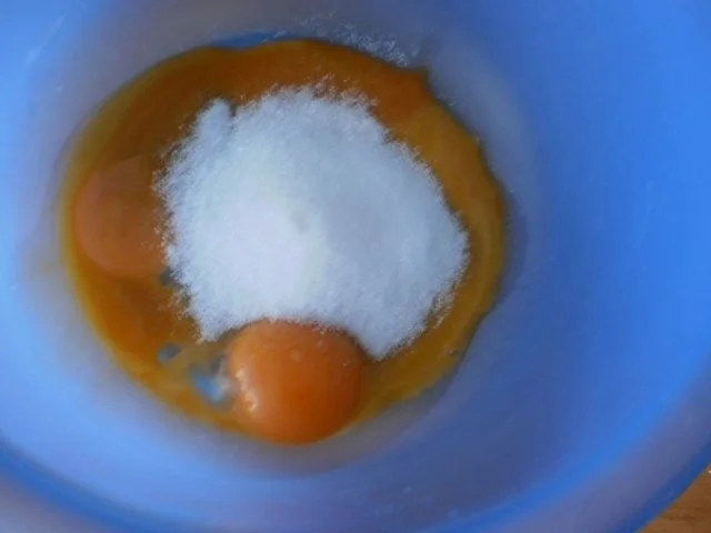 Rezept: Aprikosen-Mandel-Soufflé Bild Nr. 6 Aprikosen-Mandel-Soufflé - Rezept - Bild Nr. 6