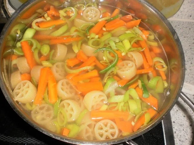 Nudeln mit Hackbällchen - Rezept - Bild Nr. 13