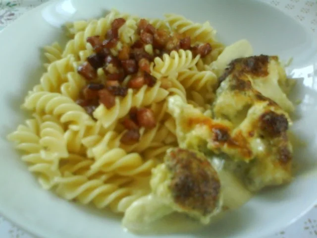 Rezept: Gratinierter Broccoli mit Schinkennudeln Bild Nr. 14 Gratinierter Broccoli mit Schinkennudeln - Rezept - Bild Nr. 14