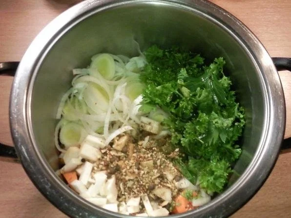 Sauerbraten mit Knödel und Rotkraut - Rezept - Bild Nr. 3