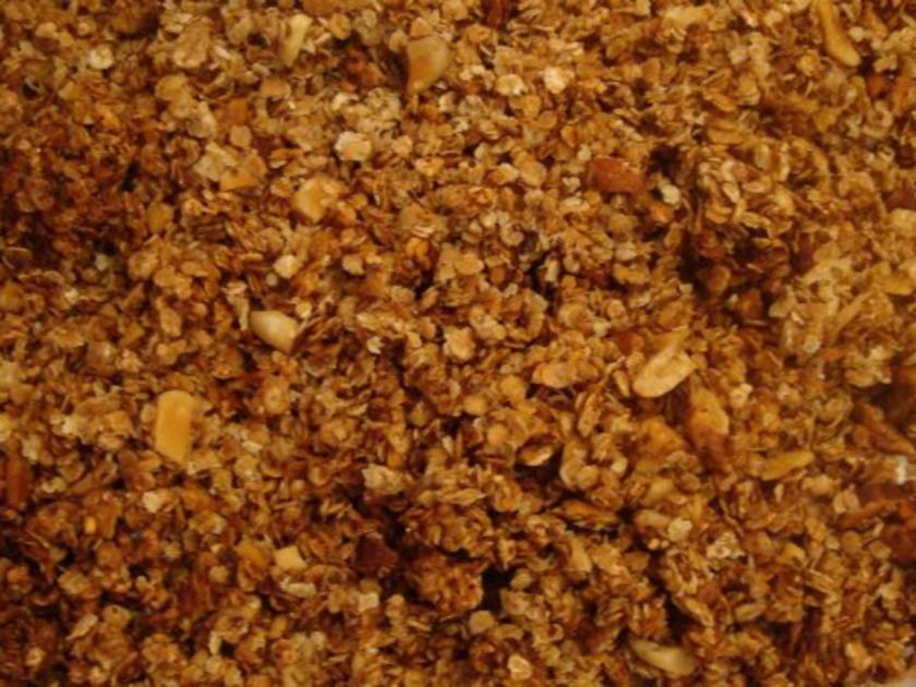 Selbstgemachtes Crunchy Müsli - einfach - 522 kcal/100g
