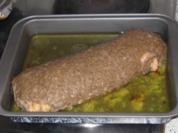 Hackbraten mit Frischkäsetomatenfüllung - Rezept