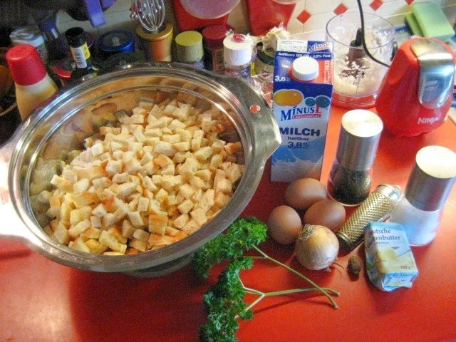 Rezept: Semmelknödel Rolle Bild Nr. 2 Semmelknödel Rolle - Rezept - Bild Nr. 2