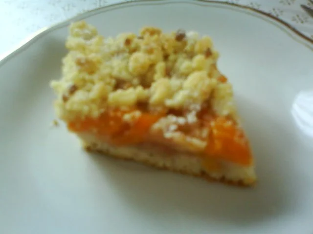 Rezept: Aprikosen-Streußelkuchen Aprikosen-Streußelkuchen - Rezept