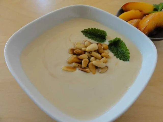 Espresso-Joghurt mit Honig und karamelisierten Nektarinen - Rezept - Bild Nr. 2