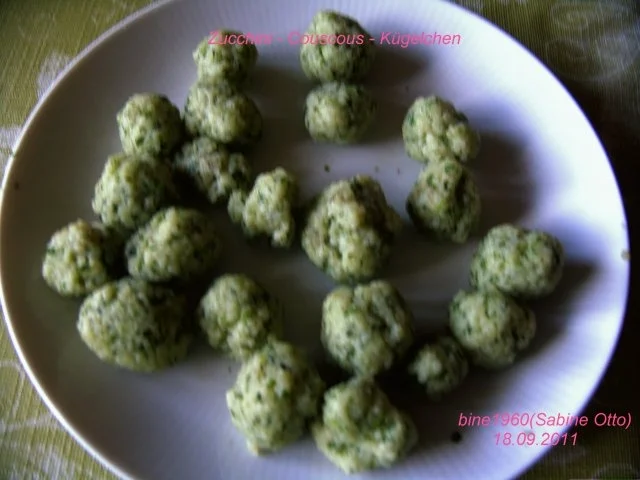 Rezept: BASILIKUM - COUSCOUS - KÜGELCHEN BASILIKUM - COUSCOUS - KÜGELCHEN - Rezept