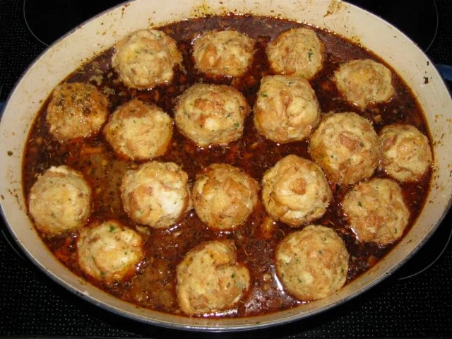 Rezept: Wild: Kaninchenragout mit Klößen Bild Nr. 6 Wild: Kaninchenragout mit Klößen - Rezept - Bild Nr. 6