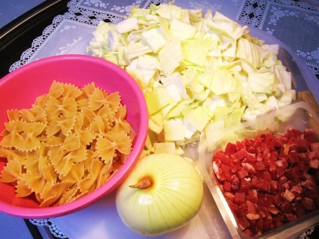 Rezept: Schwäbische Krautnudeln Bild Nr. 3 Schwäbische Krautnudeln - Rezept - Bild Nr. 3