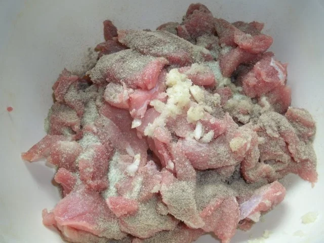 Rezept: Doppelt gebackenes Schweinefleisch mit Wirsing Bild Nr. 6 Doppelt gebackenes Schweinefleisch mit Wirsing - Rezept - Bild Nr. 6