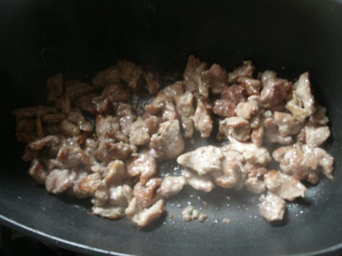 Doppelt gebackenes Schweinefleisch mit Wirsing - Rezept - Bild Nr. 8