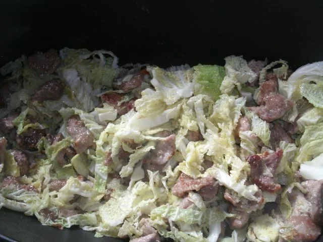 Rezept: Doppelt gebackenes Schweinefleisch mit Wirsing Bild Nr. 9 Doppelt gebackenes Schweinefleisch mit Wirsing - Rezept - Bild Nr. 9