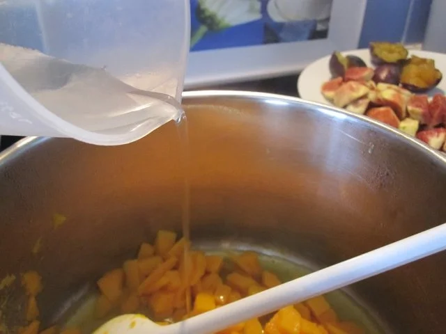 Rezept: Besoffene Kürbis-Zwetschken-Feigen-Marmelade mit Chili Bild Nr. 17 Besoffene Kürbis-Zwetschken-Feigen-Marmelade mit Chili - Rezept - Bild Nr. 17