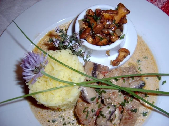 Kalbsfleischragout mit Pfifferlingen - Rezept