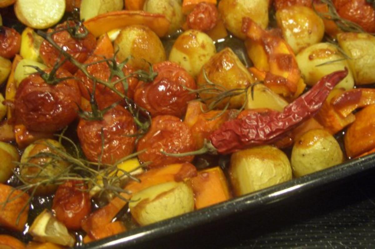Hähnchen-Kartoffel-Tomaten-Pfanne........ - Rezept - Bild Nr. 3