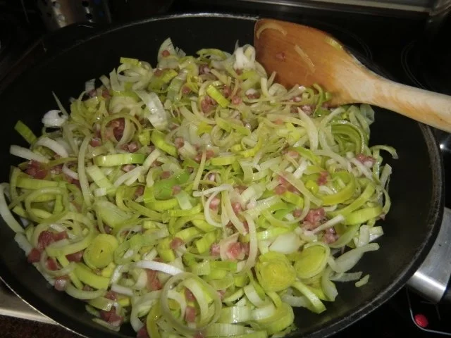 Lauch-Zwiebelkuchen ohne Boden - Rezept - Bild Nr. 2