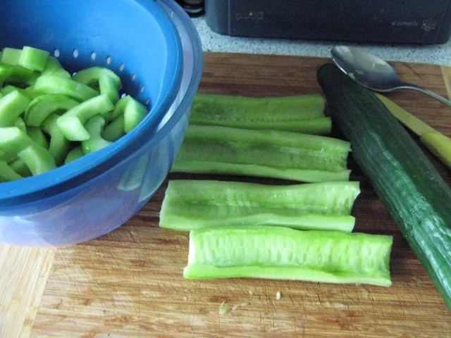 Schmorgurkentopf mit Mettbällchen und durchwachsenem Speck - schnell und einfach - - Rezept - Bild Nr. 2